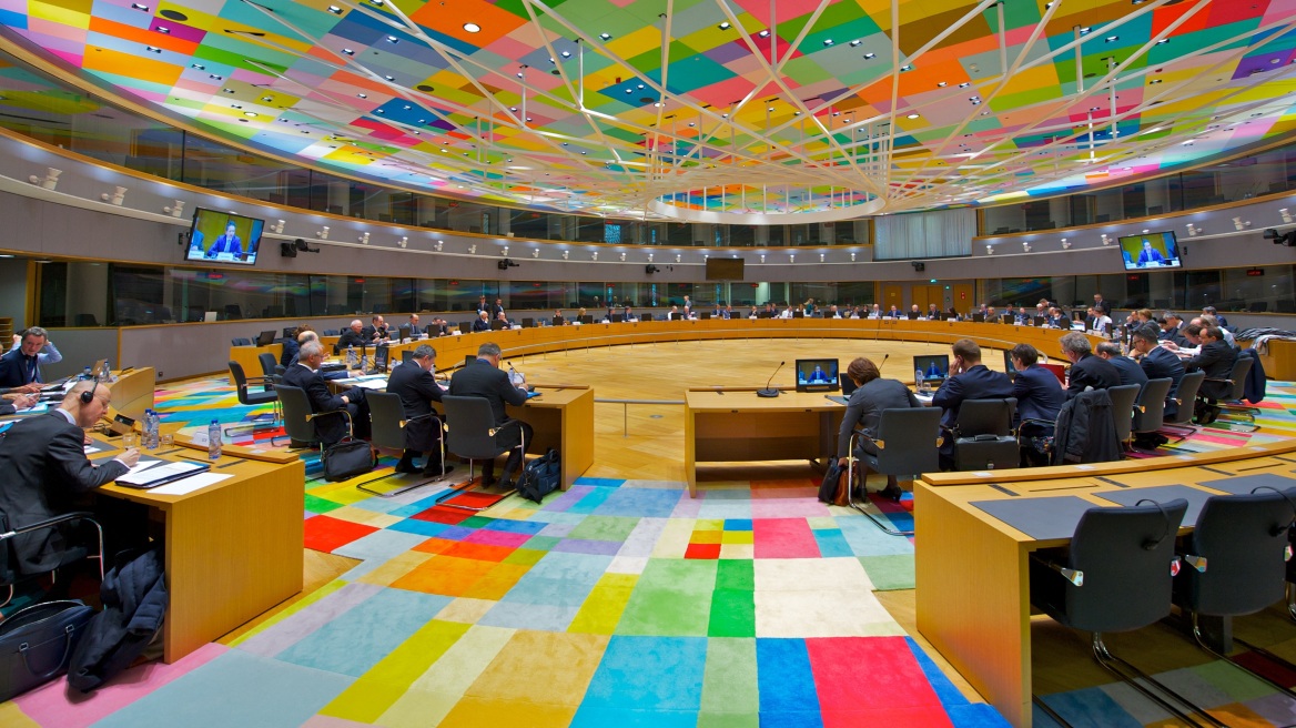 Eurogroup: Τι σημαίνει ότι το «δημοσιονομικό ισοζύγιο θα είναι απολύτως ουδέτερο»